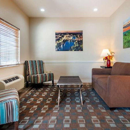 Best Western Governors Inn And Suites Wichita Eksteriør bilde