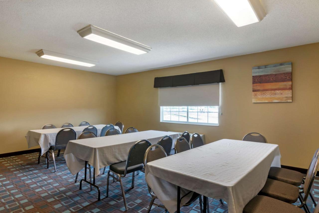 Best Western Governors Inn And Suites Wichita Eksteriør bilde